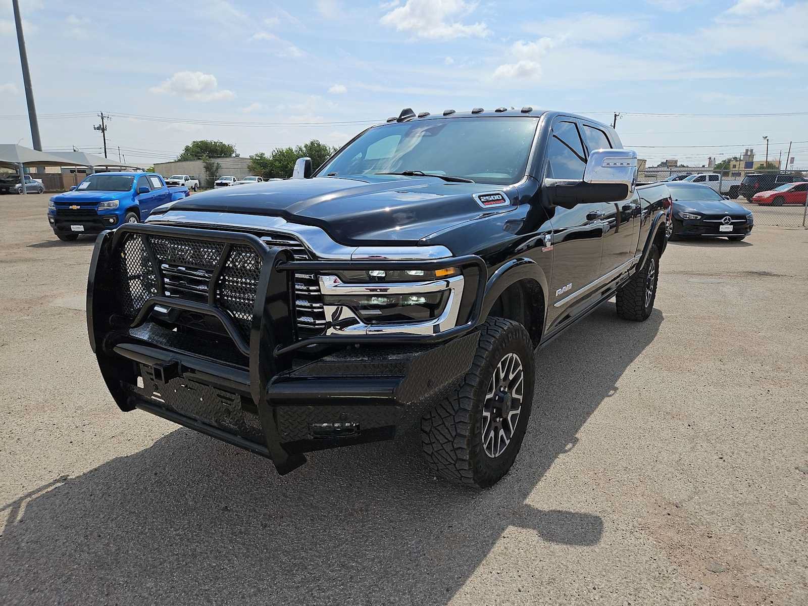 Used 2025 RAM 2500 Limited AWD/4WD image 4
