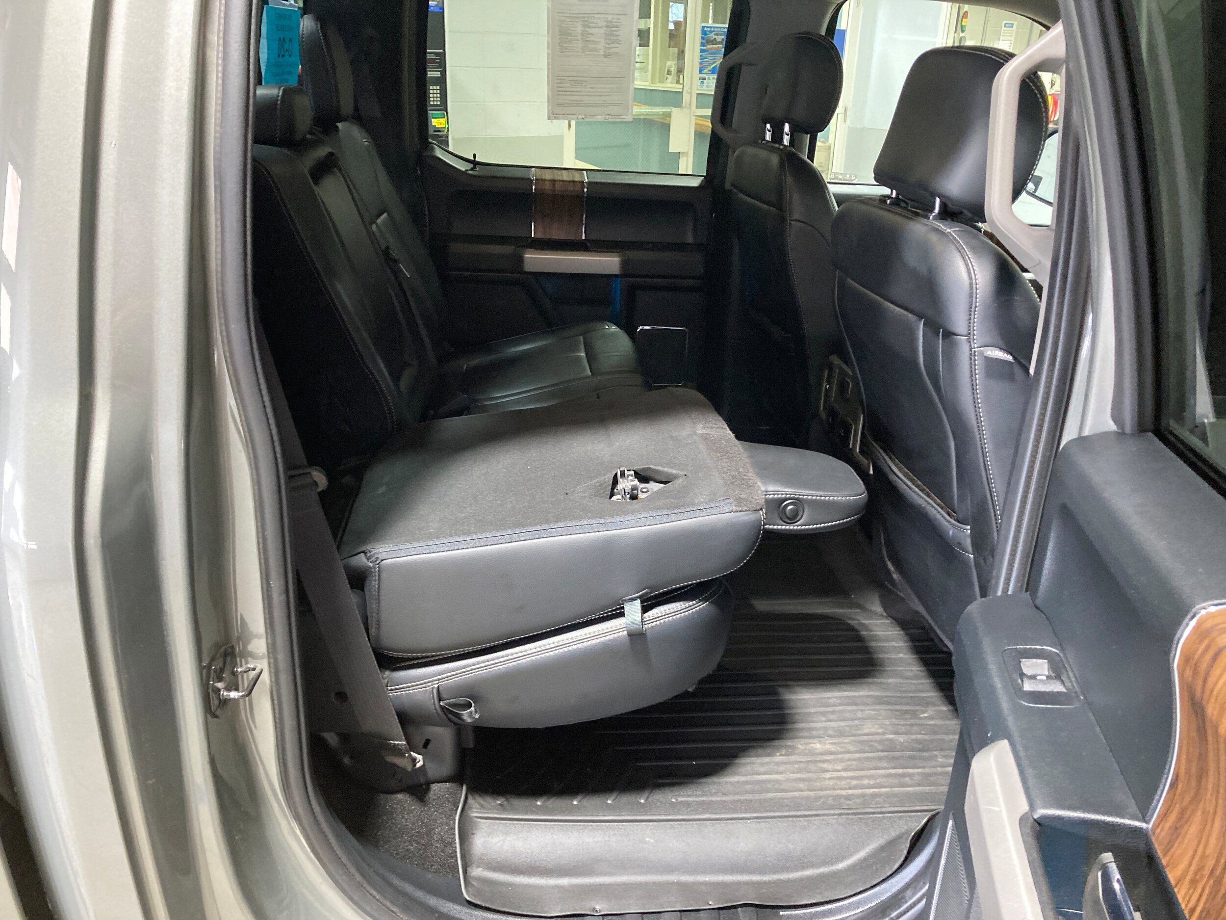Used 2019 Ford F150 Lariat AWD/4WD image 10