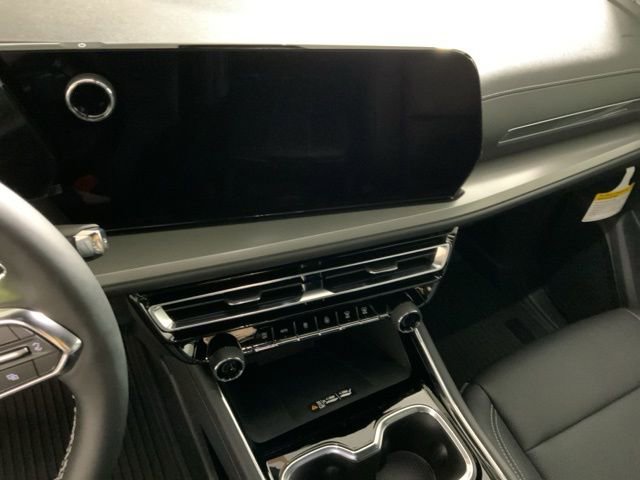 New 2026 Chevrolet Traverse LT w/ Driver Confidence Package image 17