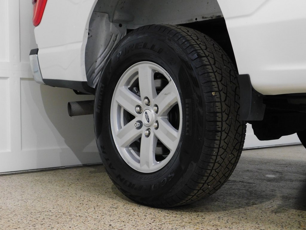 Used 2022 Ford F150 XLT w/ Trailer Tow Package image 10