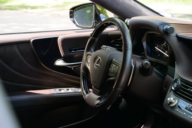 Used 2019 Lexus LS 500 w/ Luxury Package RWD image 48