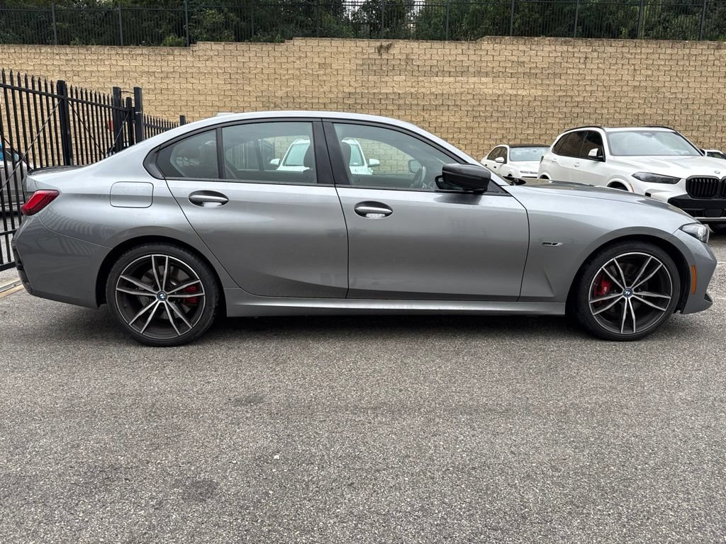 Used 2023 BMW 330e w/ M Sport Package RWD image 5