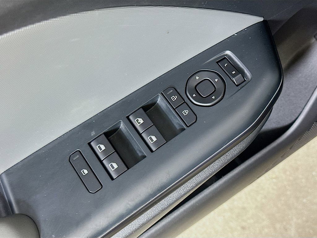 Used 2025 Kia K4 LXS image 20