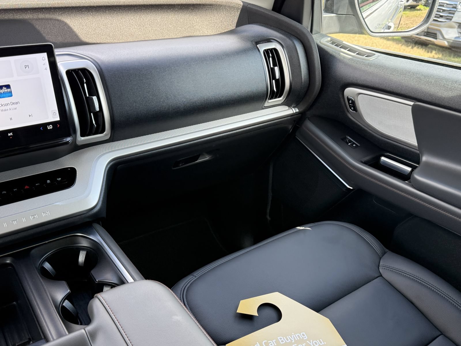 Certified 2025 Ford Expedition Active RWD image 24