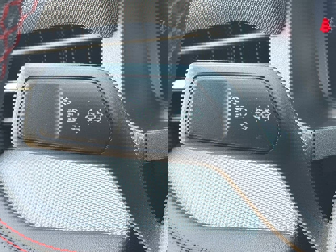 New 2026 Ford Explorer ST-Line w/ ST-Line Street Pack image 14