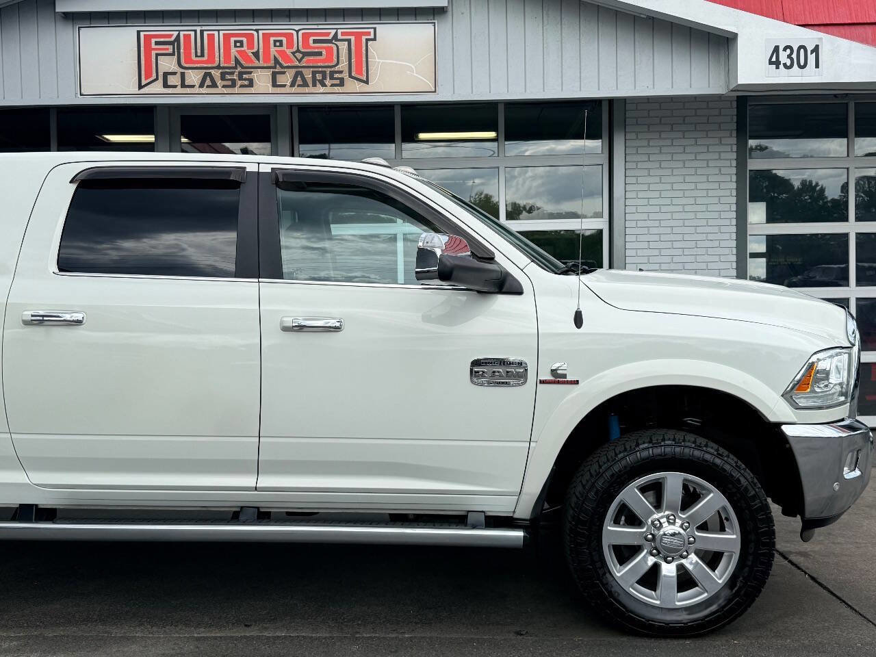 Used 2017 RAM 2500 Longhorn w/ Convenience Group AWD/4WD image 12