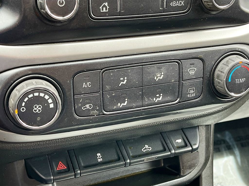 Used 2022 Chevrolet Colorado LT w/ LT Convenience Package AWD/4WD image 16