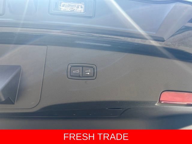 Used 2022 Porsche Cayenne Platinum Edition AWD/4WD image 13
