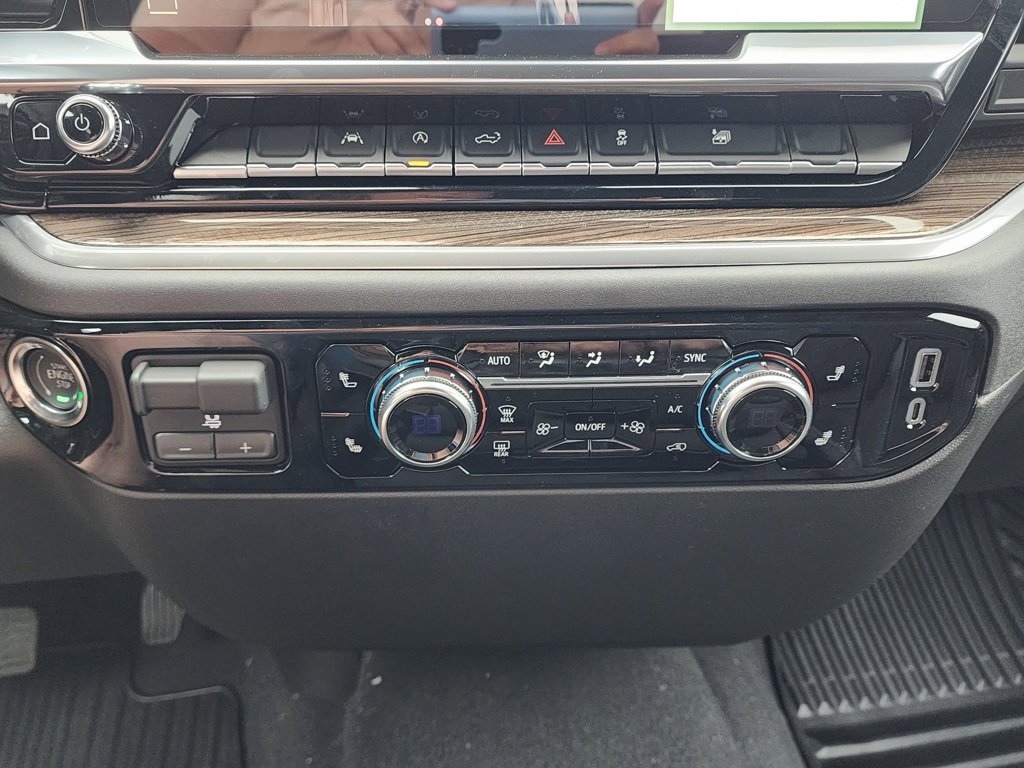 New 2026 GMC Sierra 1500 Elevation image 29