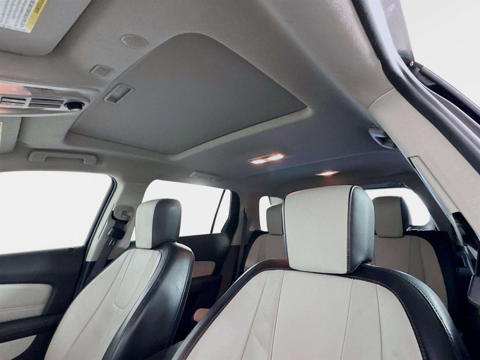 Used 2017 GMC Terrain SLT w/ Open Road Package image 15