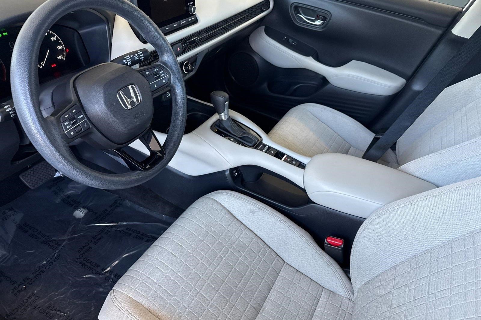 Certified 2024 Honda HR-V LX image 4