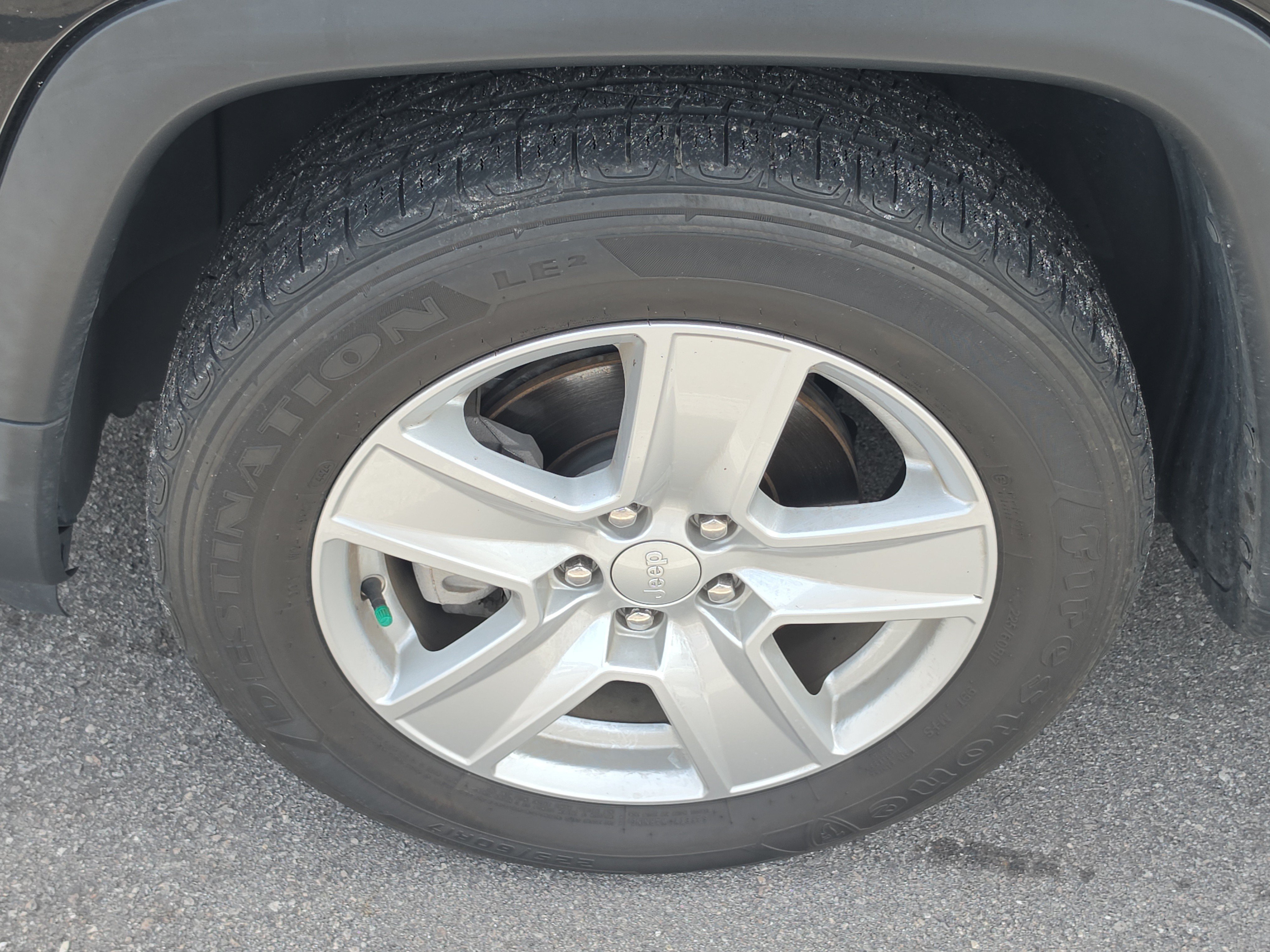 Used 2022 Jeep Compass Latitude FWD image 20