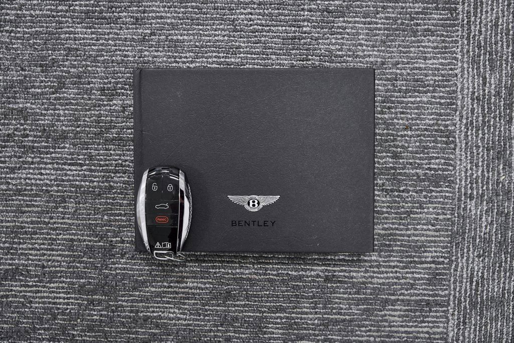 Used 2023 Bentley Bentayga Extended Wheelbase AWD/4WD image 87