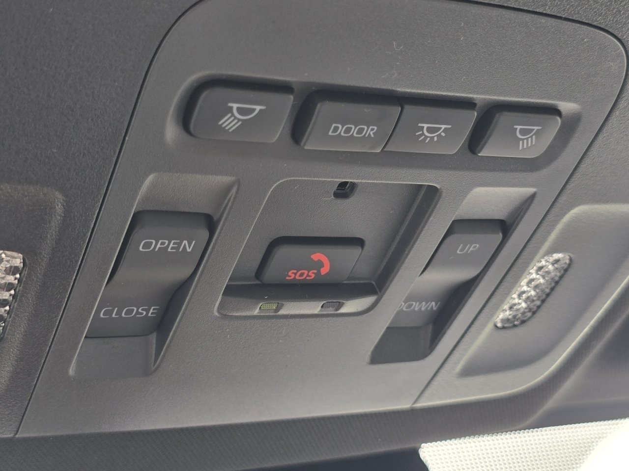 New 2026 Toyota Camry SE FWD image 32
