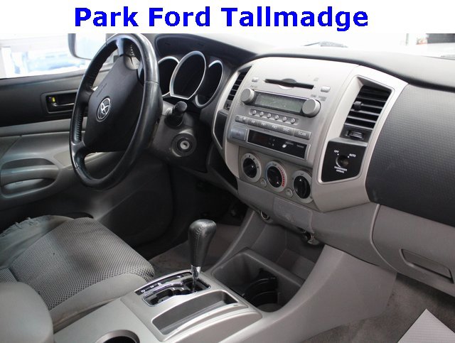 Used 2005 Toyota Tacoma PreRunner image 19