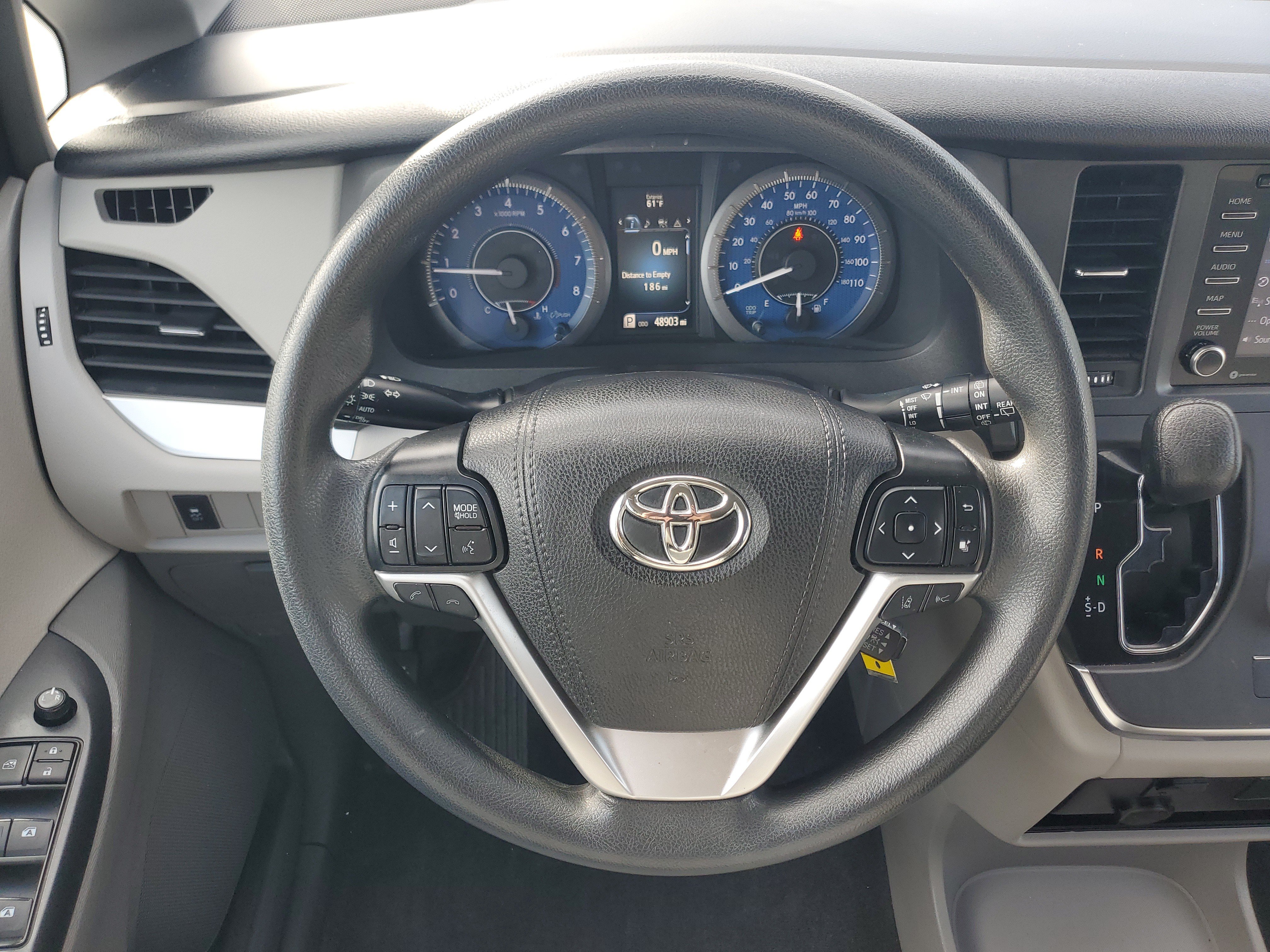 Certified 2019 Toyota Sienna LE FWD image 22