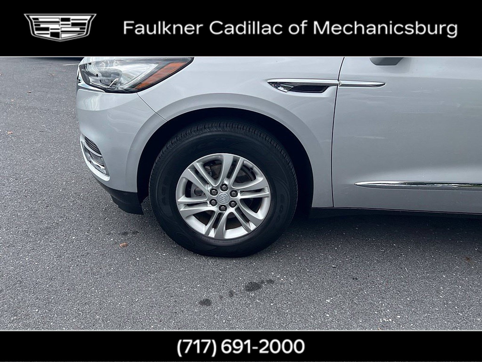 Used 2020 Buick Enclave Essence w/ Sound and Sites Package FWD image 32