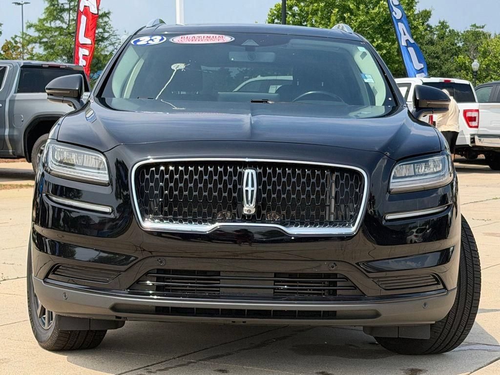 Used 2023 Lincoln Nautilus Reserve w/ Equipment Group 201A FWD image 2