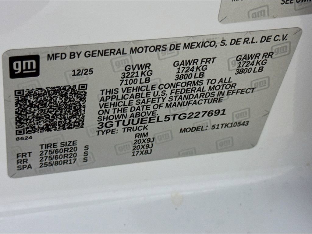 Certified 2026 GMC Sierra 1500 AT4 w/ AT4 Premium Package AWD/4WD image 32