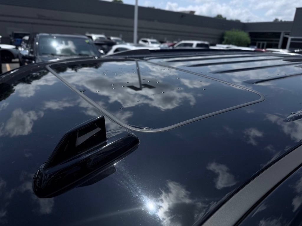 Used 2019 Chevrolet Tahoe Premier AWD/4WD image 10