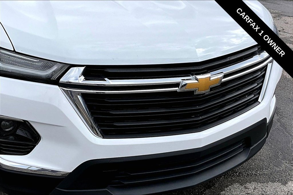 Used 2022 Chevrolet Traverse LS FWD image 32