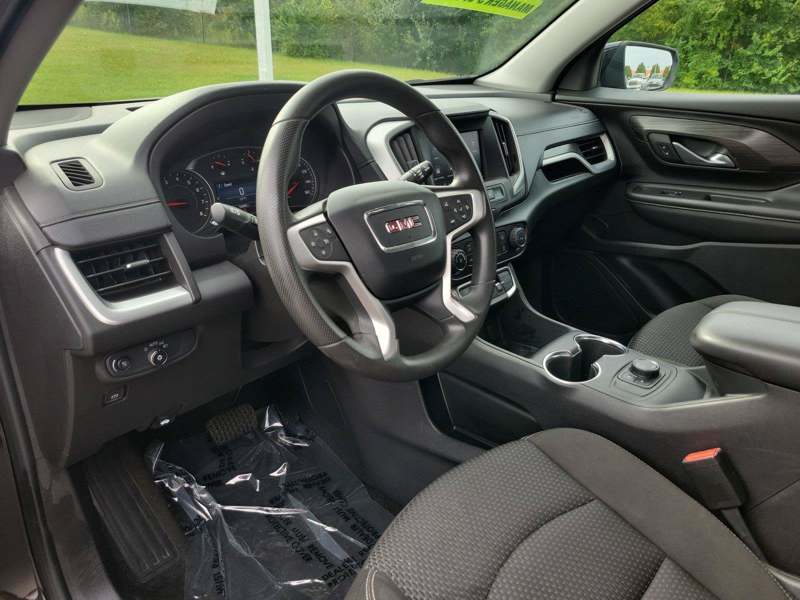 Used 2024 GMC Terrain SLE AWD/4WD image 23