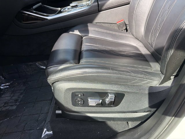 Used 2023 BMW X7 xDrive40i w/ Premium Package AWD/4WD image 20