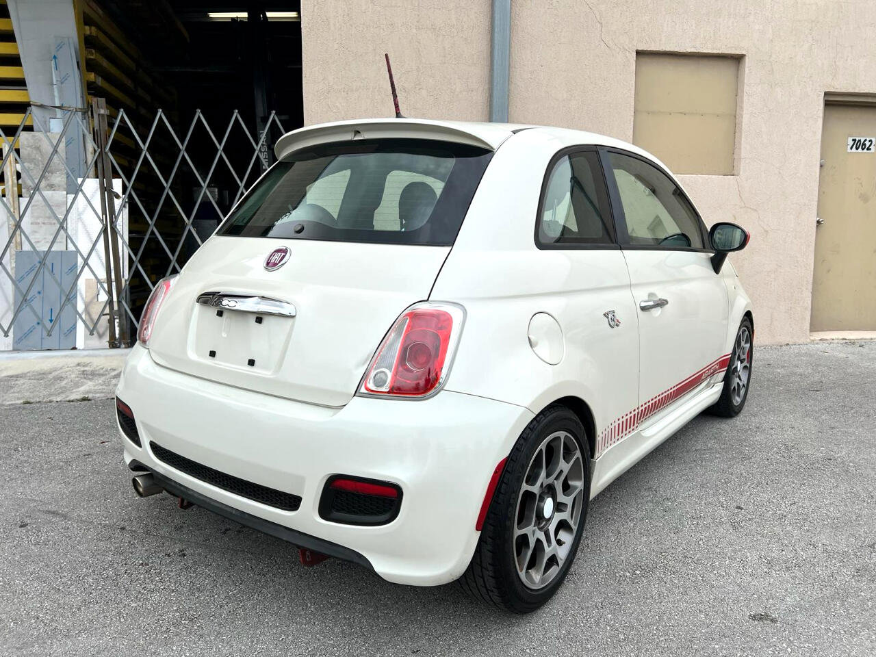 Used 2013 FIAT 500 Sport w/ Beats Audio Pkg image 17