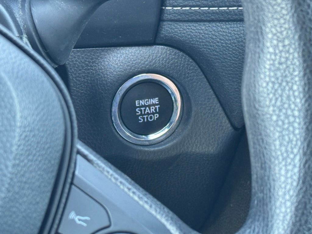 Used 2024 Toyota RAV4 XLE FWD image 27