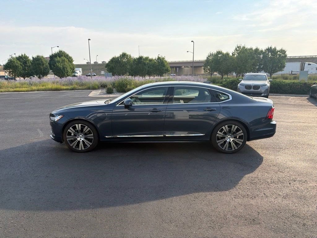 Used 2024 Volvo S90 T8 Ultimate AWD/4WD image 2
