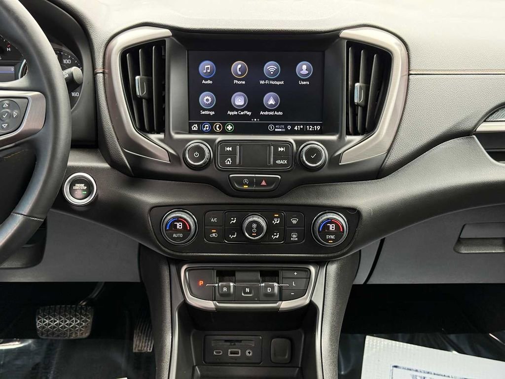 Used 2023 GMC Terrain AT4 image 12