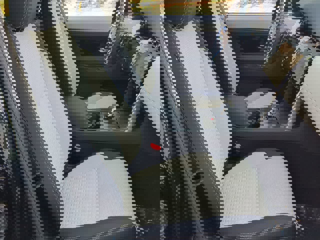 Used 2025 Land Rover Discovery Sport S AWD/4WD image 24