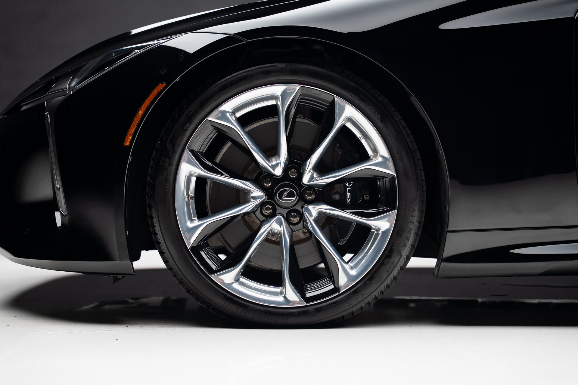 Used 2021 Lexus LC 500 Convertible w/ Touring Package RWD image 21