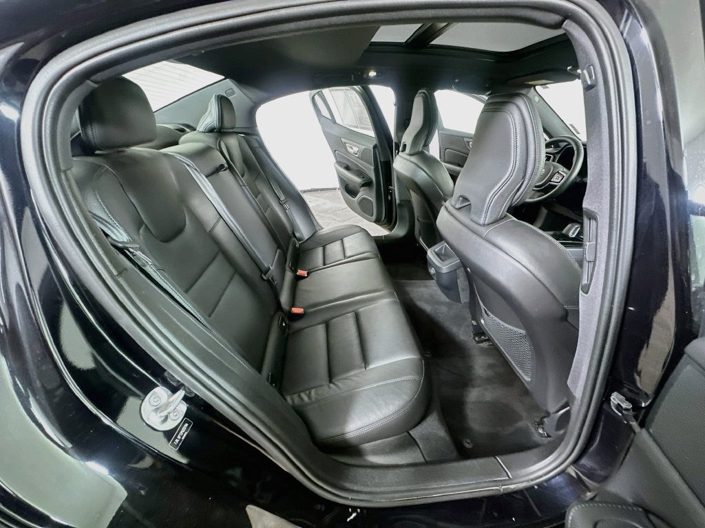 Used 2023 Volvo S60 B5 Plus FWD image 12