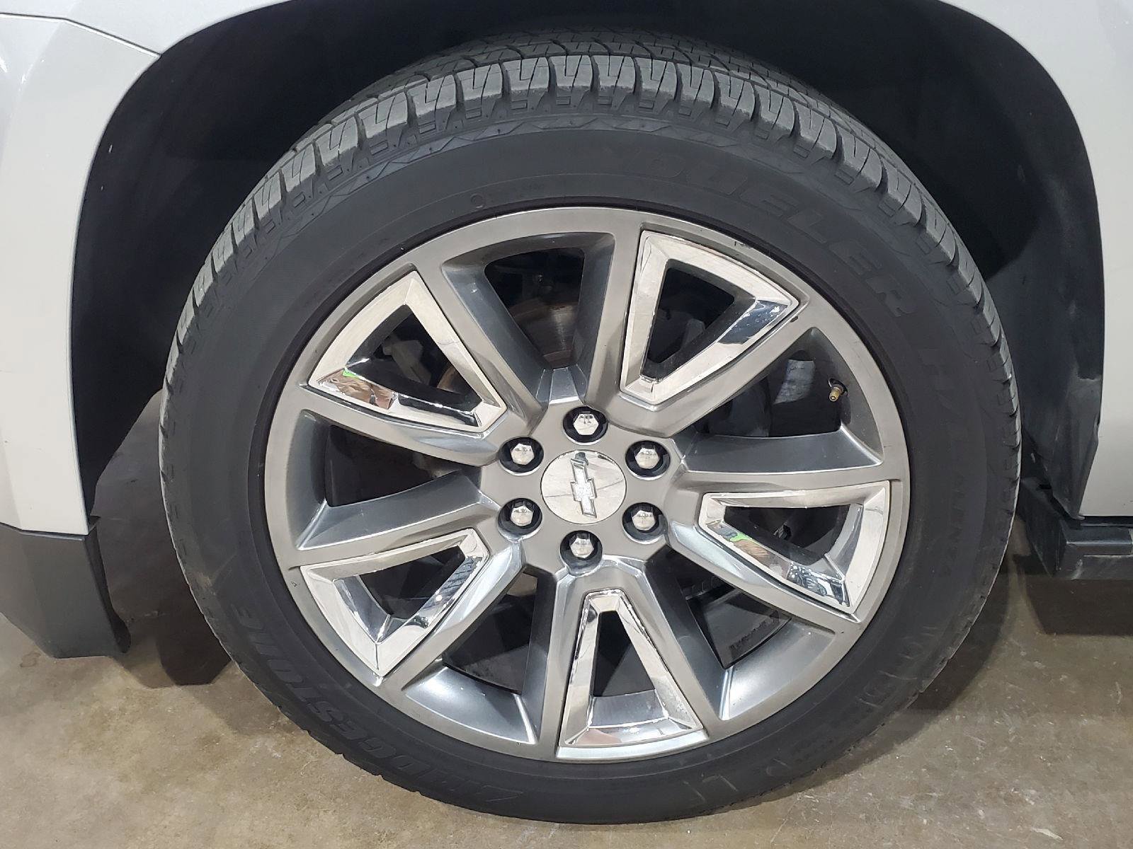 Used 2015 Chevrolet Suburban LTZ image 45