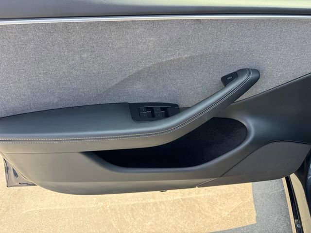Used 2025 Tesla Model 3 Long Range RWD image 14