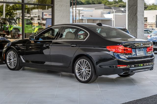 Used 2017 BMW 540i RWD image 7
