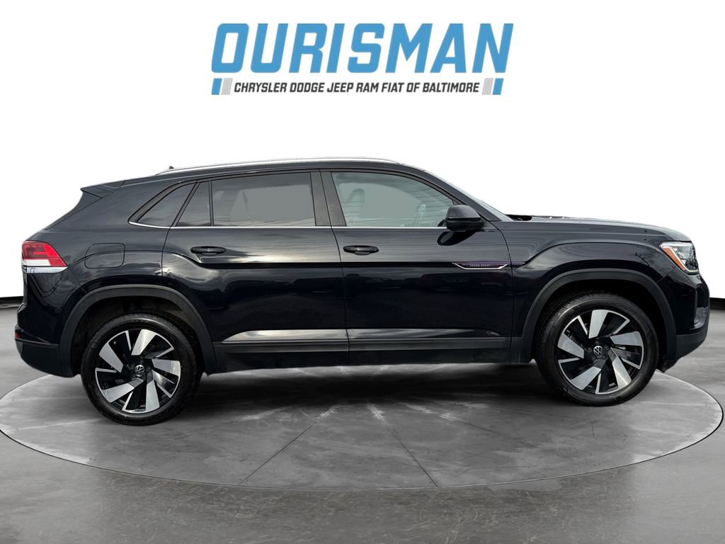 Used 2023 Volkswagen Atlas SE w/ Black Wheel Package image 7