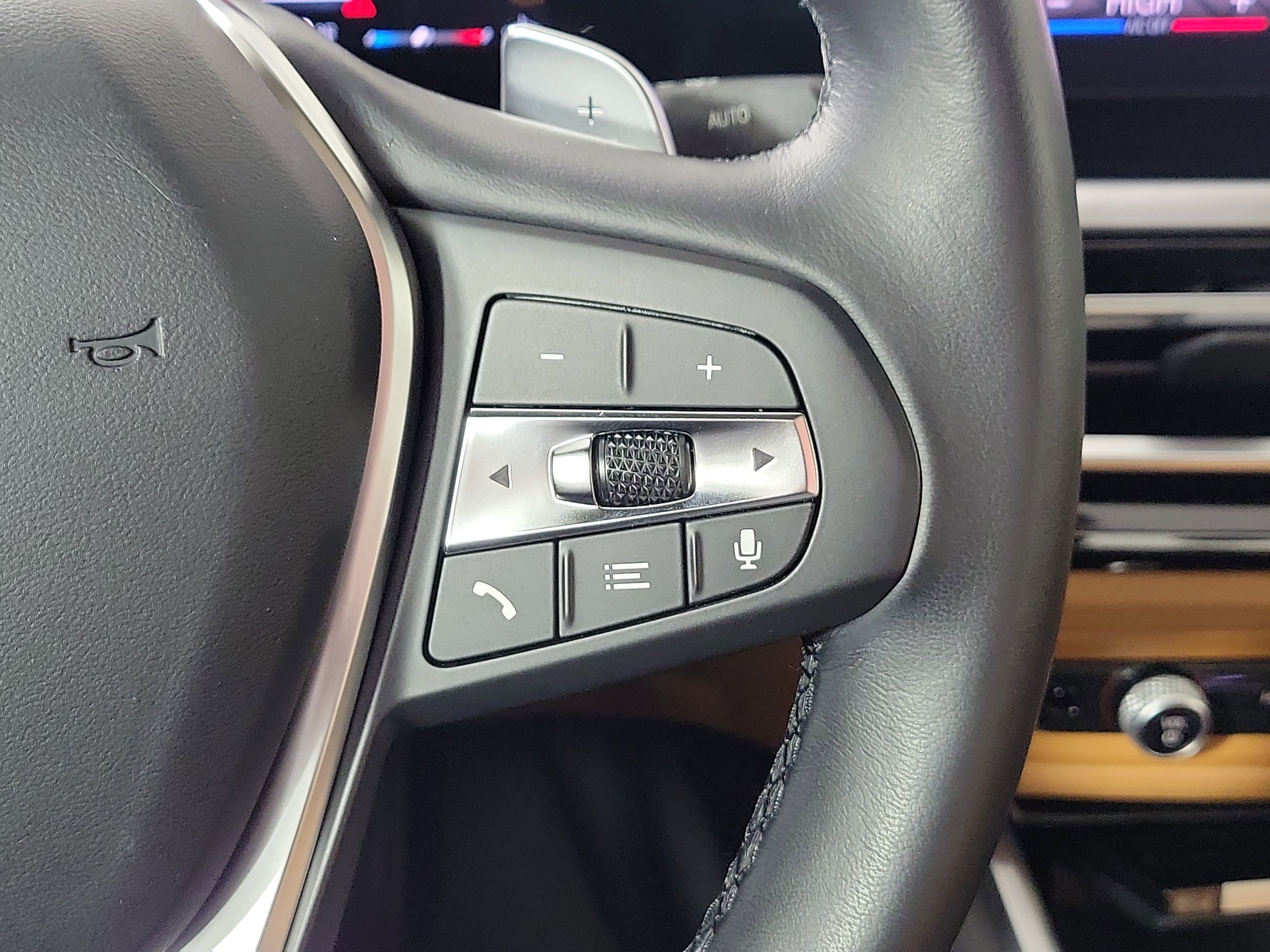 Certified 2023 BMW 330i xDrive Sedan w/ Premium Package image 14