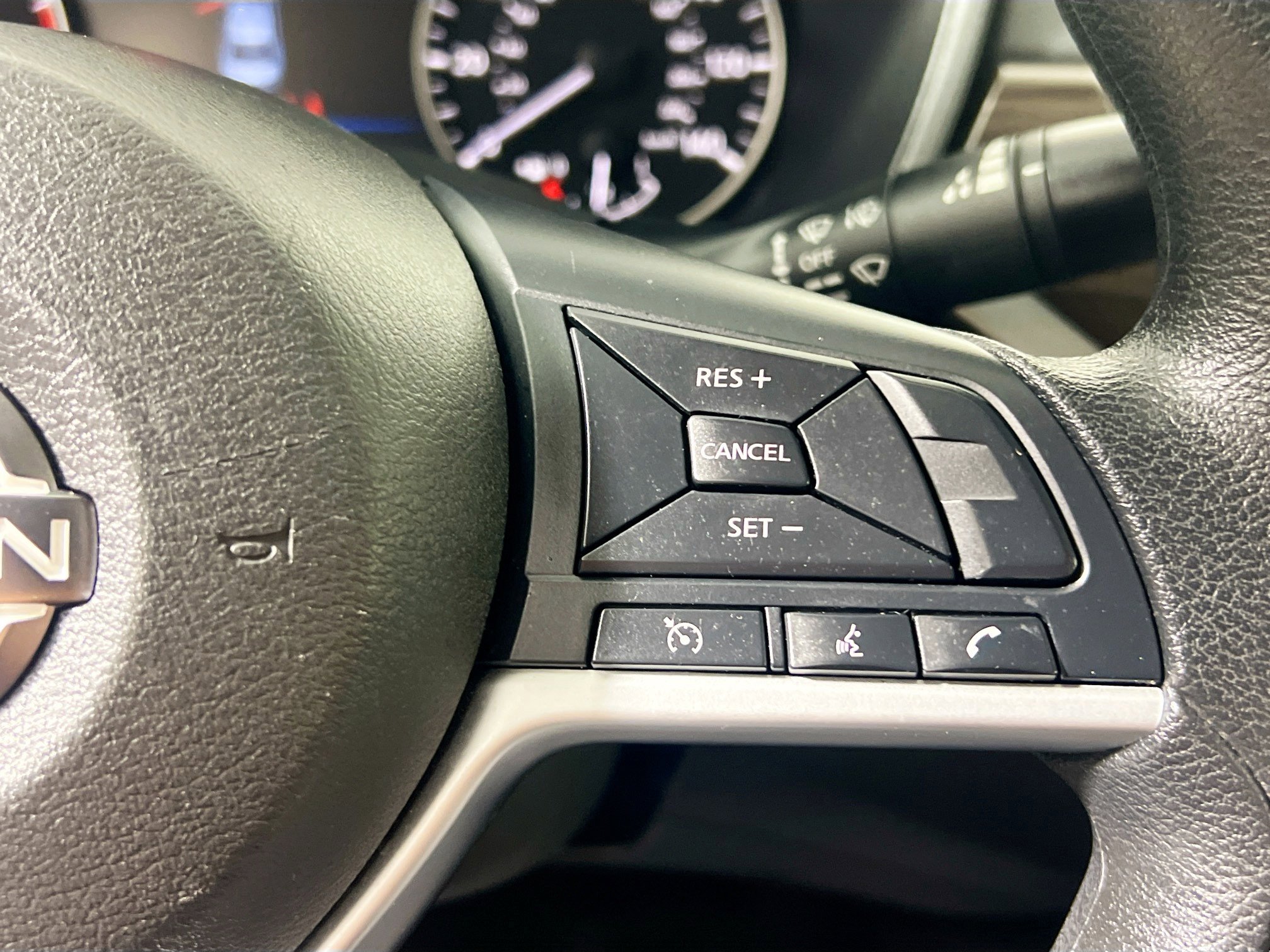 Used 2024 Nissan Altima 2.5 SV image 19