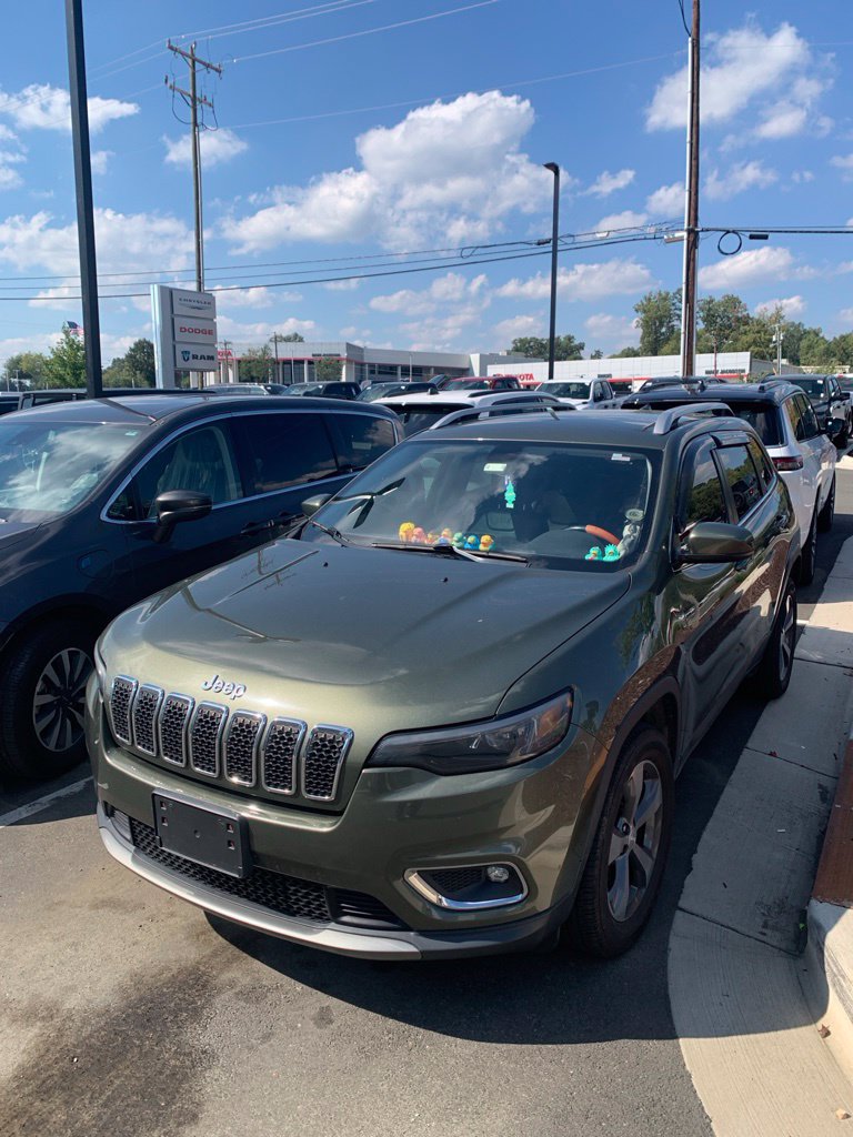 Used 2019 Jeep Cherokee Limited AWD/4WD image 13