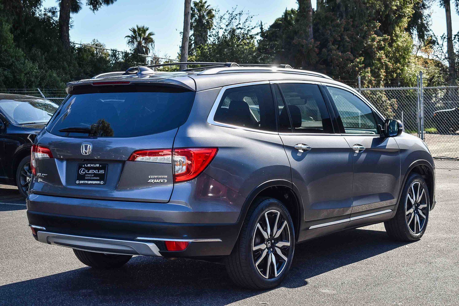 Used 2019 Honda Pilot Touring image 6