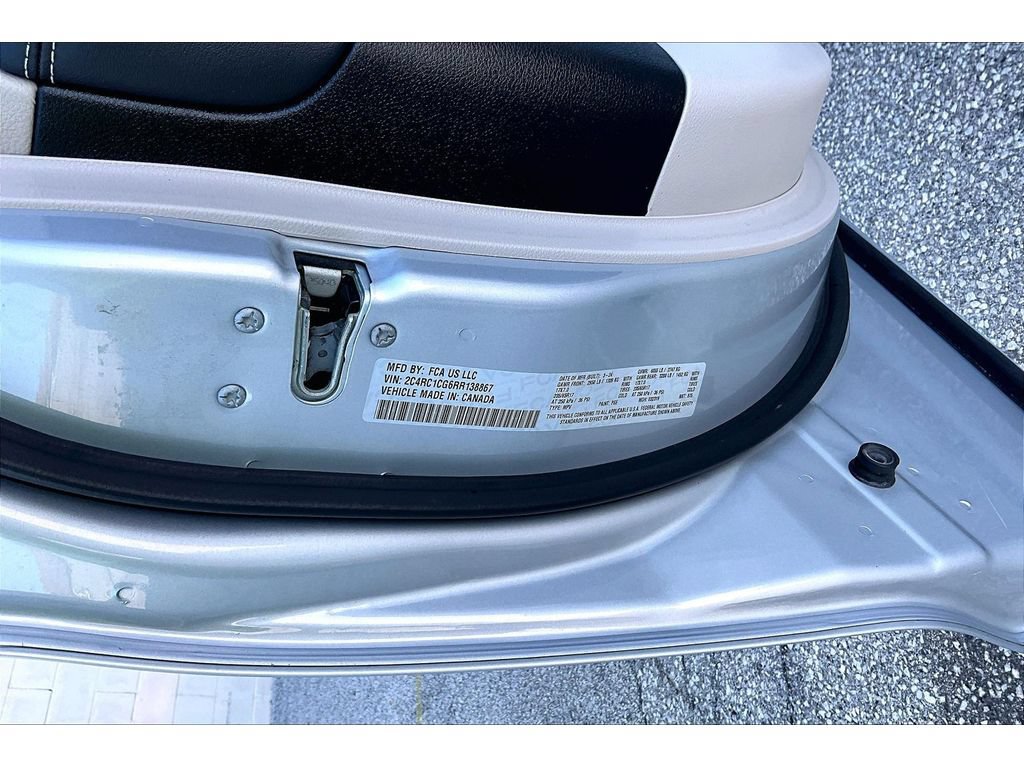 Certified 2024 Chrysler Voyager LX FWD image 31