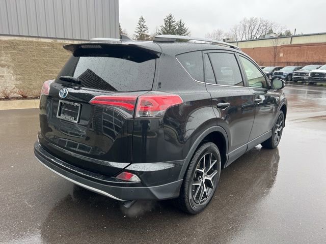 Used 2017 Toyota RAV4 SE w/ Advanced Technology Package image 5