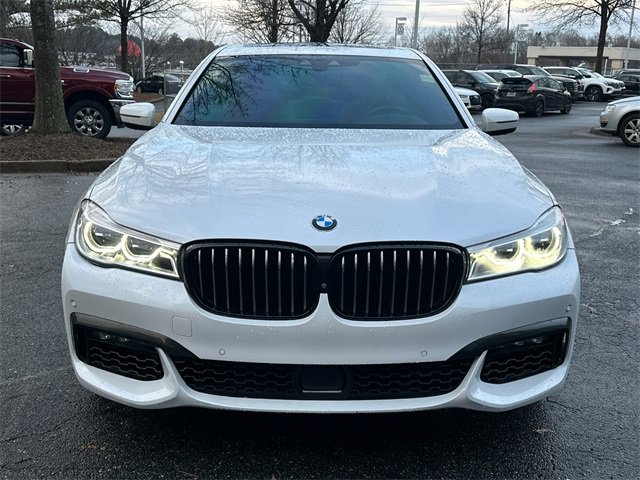 Used 2019 BMW 750i xDrive w/ Executive Package image 2