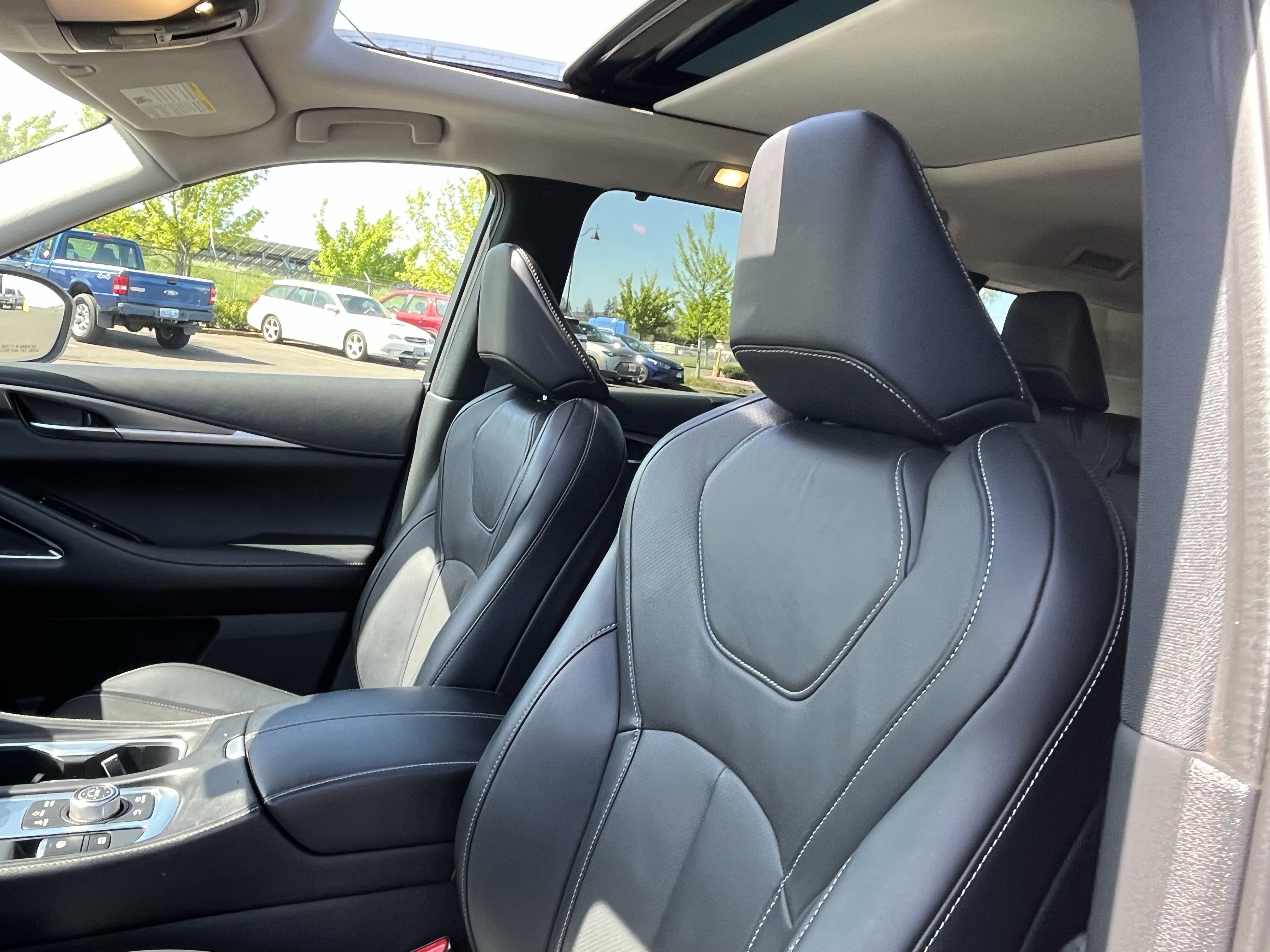 Used 2023 INFINITI QX60 Luxe w/ Vision Package AWD/4WD image 18