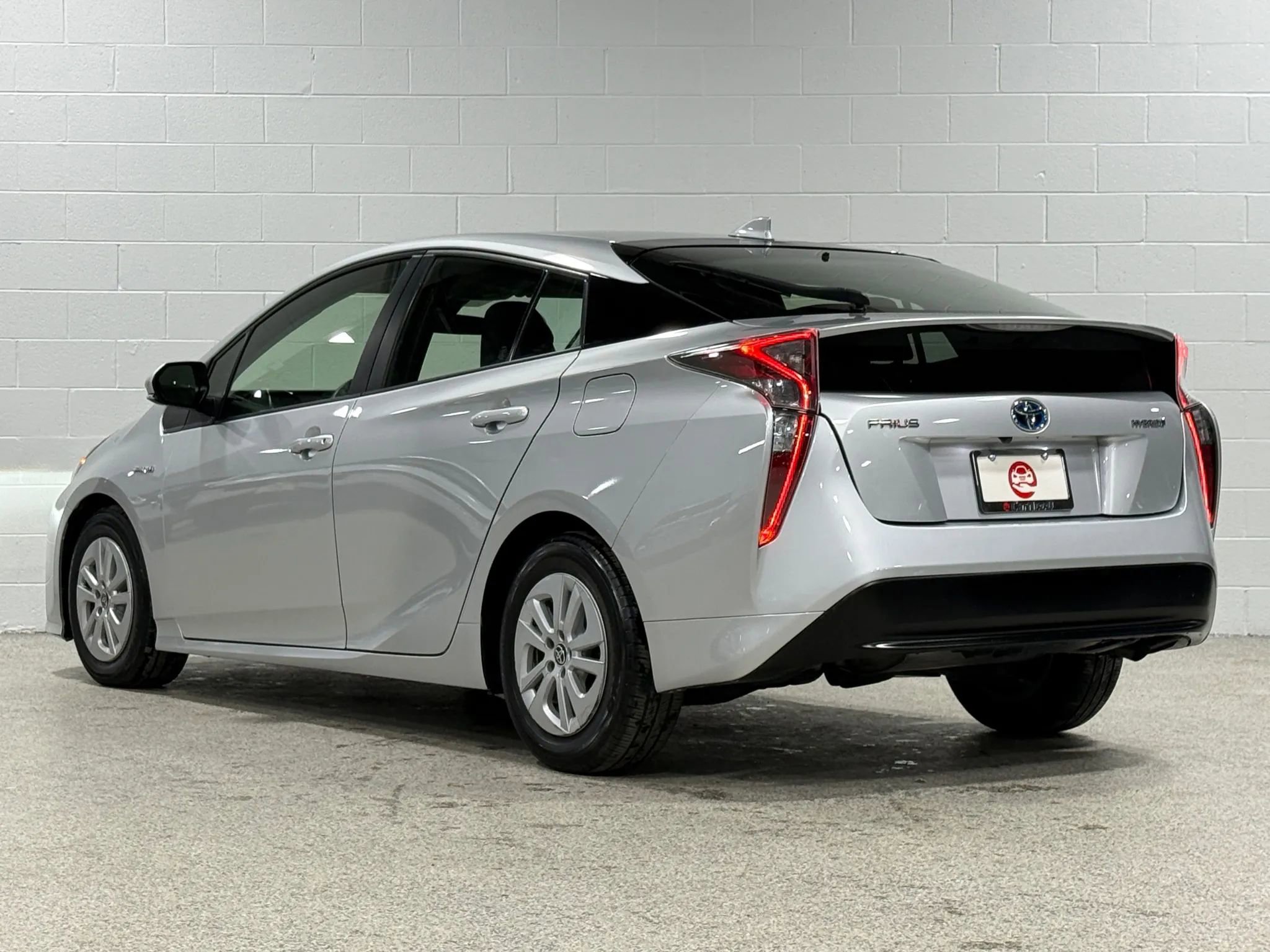 Used 2017 Toyota Prius Two image 8