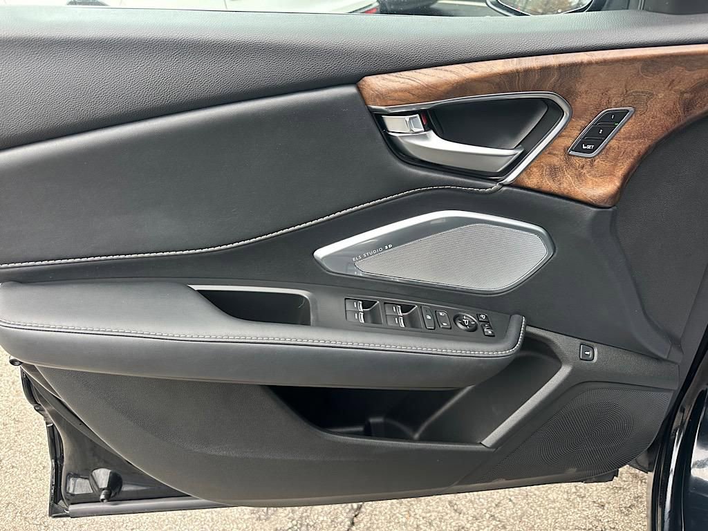 Certified 2024 Acura RDX SH-AWD w/ Advance Package image 18