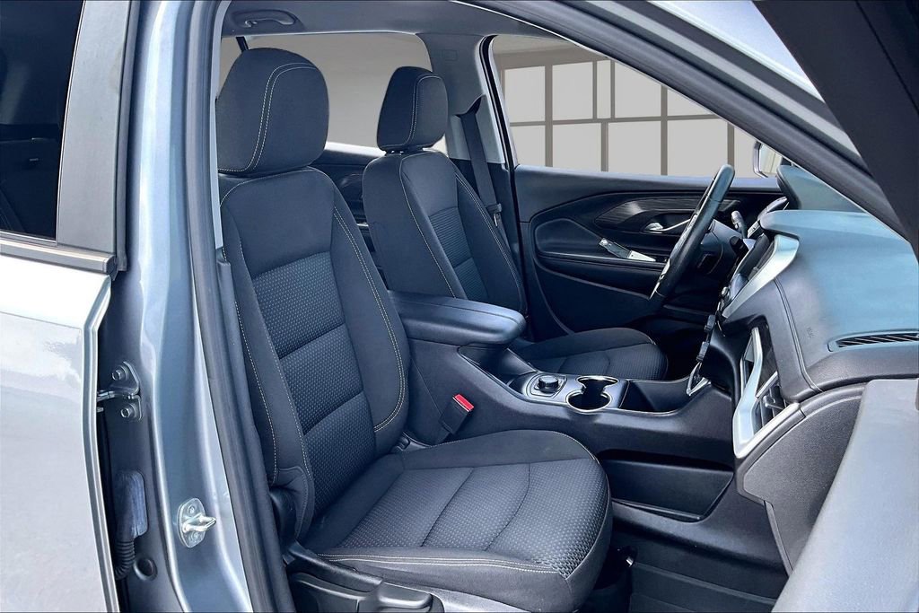 Used 2023 GMC Terrain SLE w/ Elevation Edition FWD image 26
