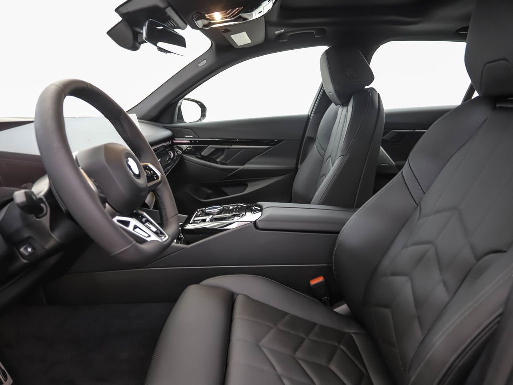 New 2026 BMW 530i xDrive w/ M Sport Package image 11